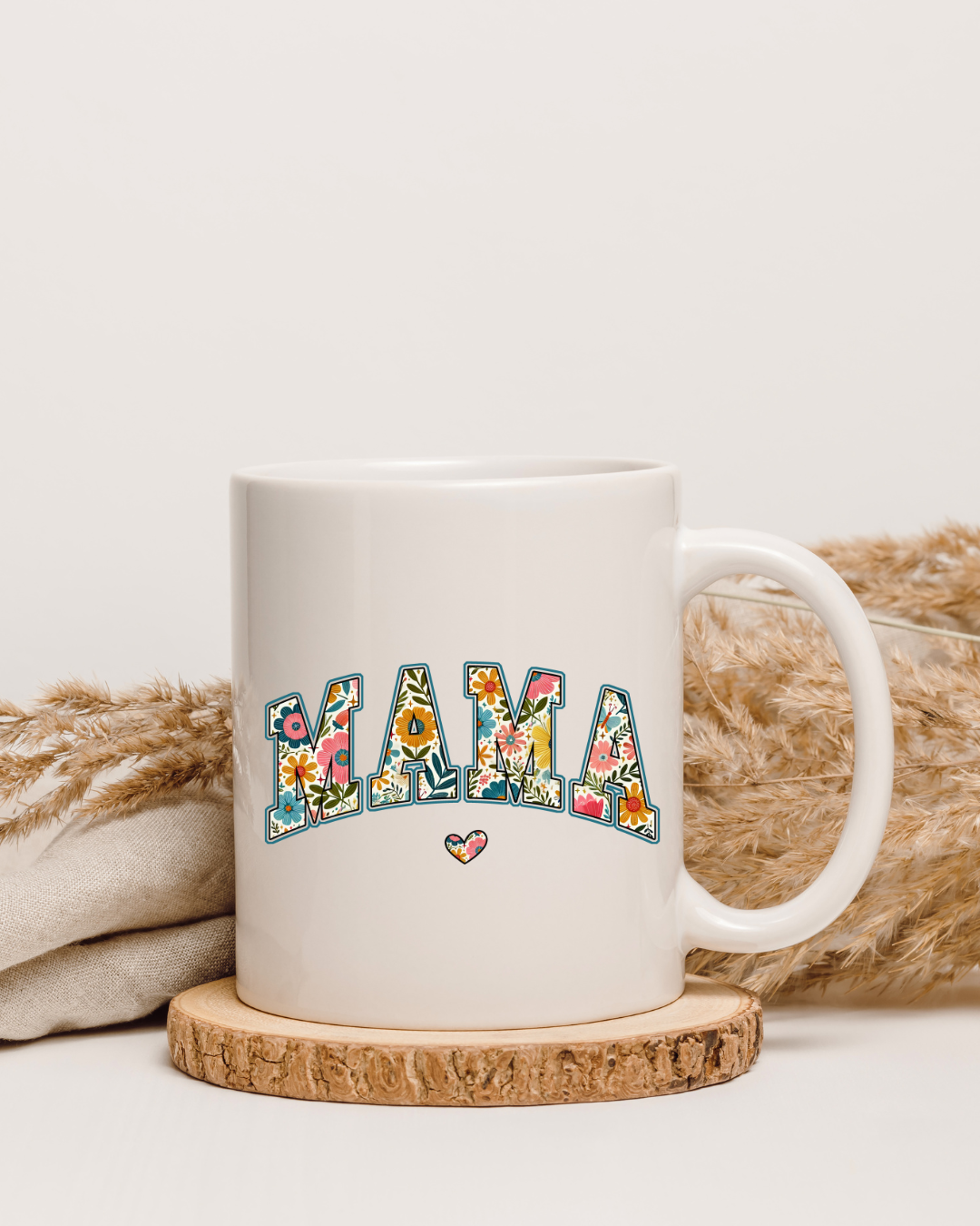 Tasse "MAMA" mit floralem Design & Herz – Geschenk für Mama, Muttertag, Geburtstag, beidseitig bedruckt, Keramiktasse 330ml