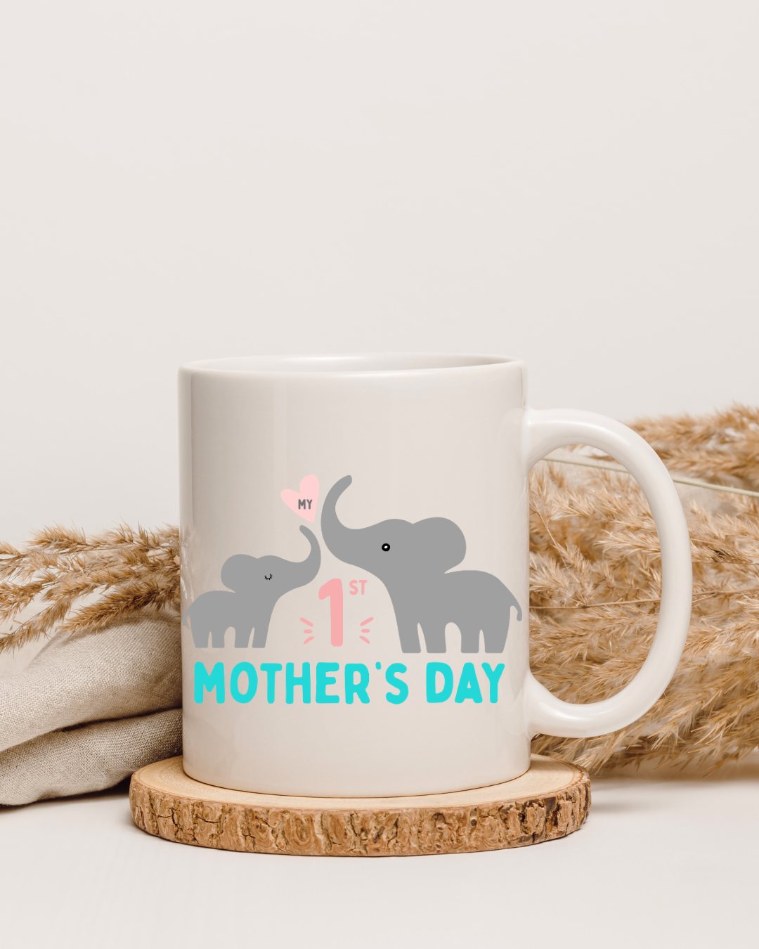 Tasse "My First Mother's Day" – Beidseitig bedruckte Keramiktasse (330 ml) – Geschenk zum ersten Muttertag